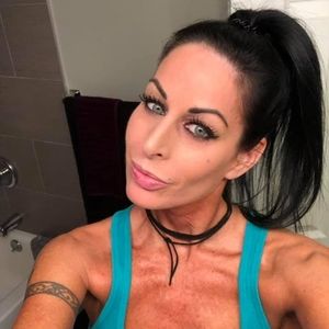 Meet your Posher, Cher